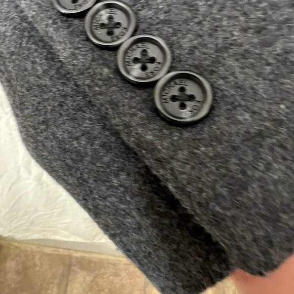 MICHEAL KORS MENS OVER COAT SIZE LARGE SLIM FIT. ARMPIT TO ARMPIT 22” - Picture 12 of 12